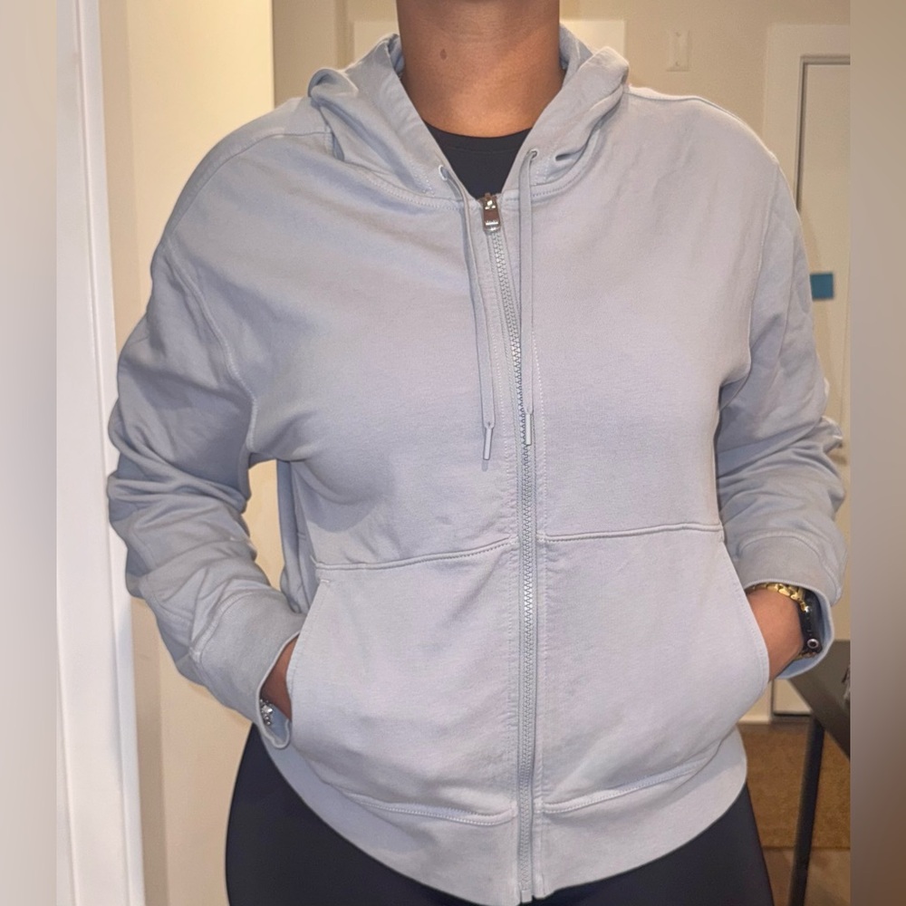 Athleta Light Gray Zip-Up Hoodie‎
